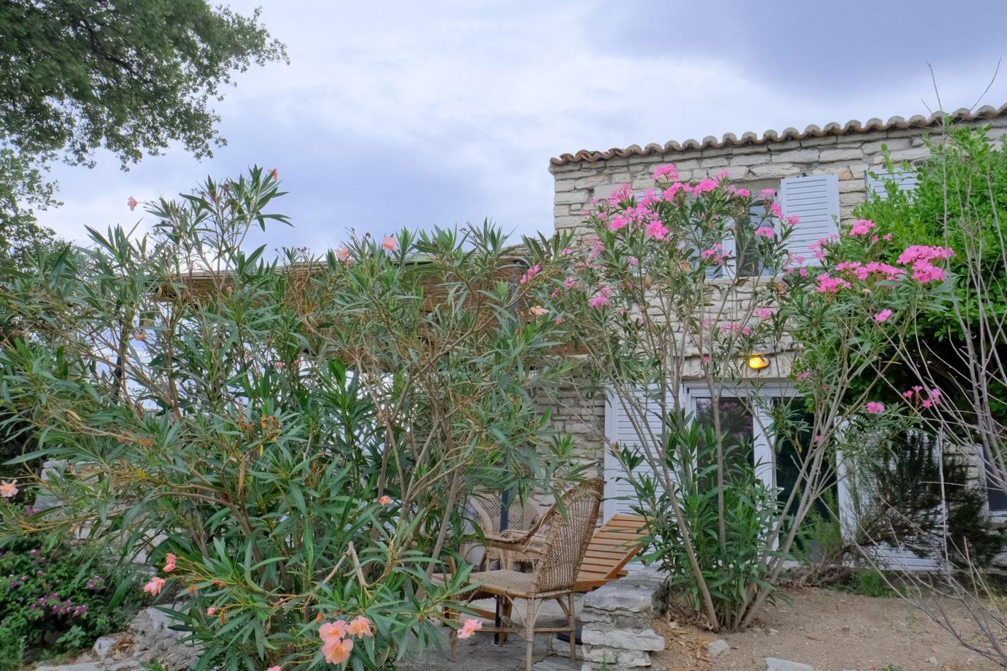 Les Villas De Qeparo Dış mekan fotoğraf